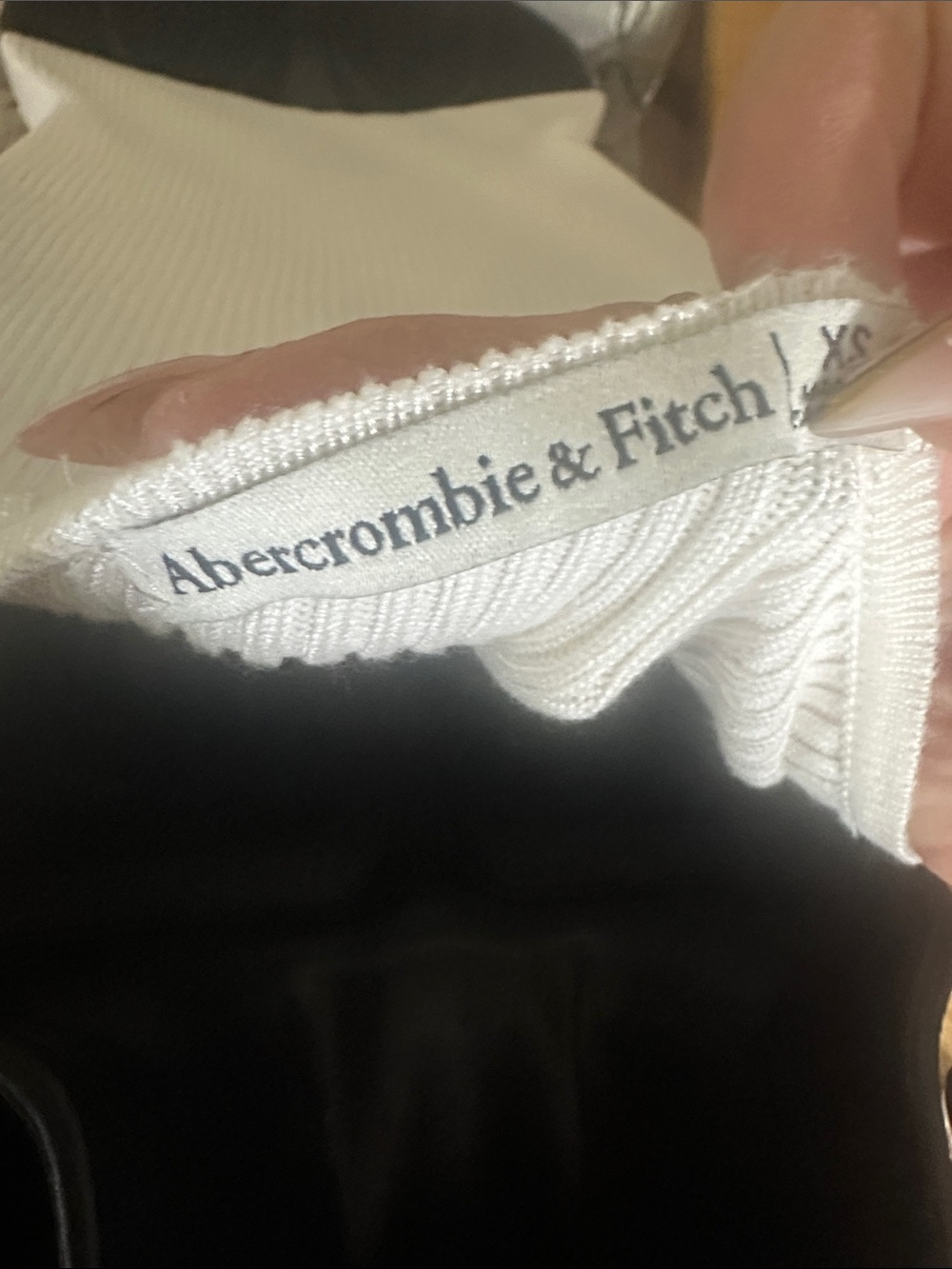 White Ribbed Keyhole Long-Sleeve Top - Picture 4 of 4
